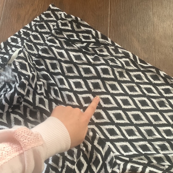 Black and white diamond pattern harem pants - Picture 8 of 8